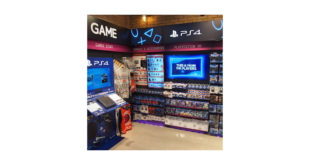 2 game storejpg What GAME is Ashley playing?