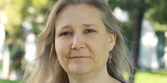 amy hennigjpg Amy Hennig not keen on game streaming: "Why would anybody buy this if they can just watch somebody play it?"