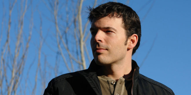 casey hudson biowarejpg Bioware general manager Aaryn Flynn steps down, as Casey Hudson comes in