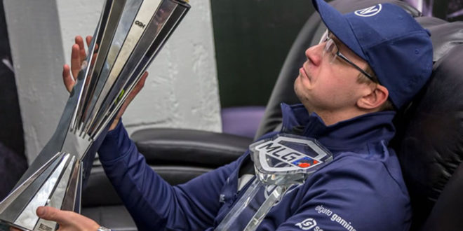 dennisjpg Dennis ‘INTERNETHULK’ Hawelka has passed away