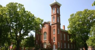 illinois college 5710482jpg Illinois College to launch League of Legends college team in September