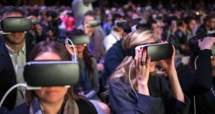 vr crowdjpg Research shows HTC Vive is developers most popular VR platform